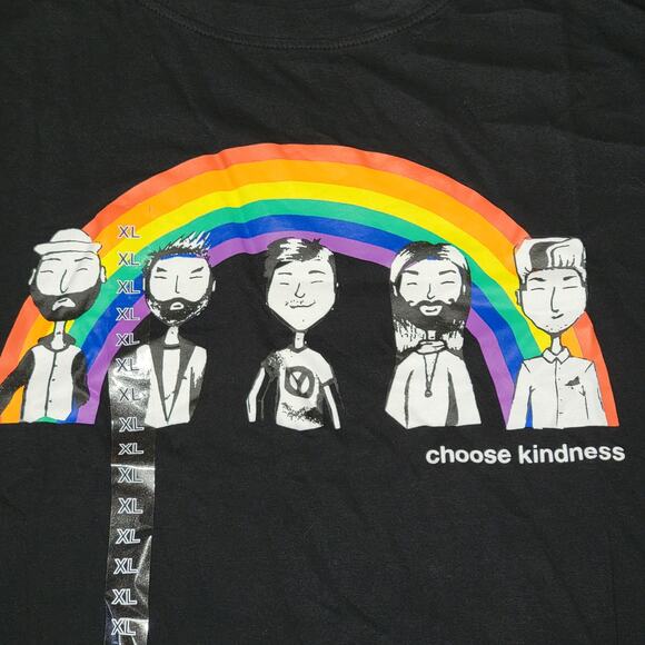 Queer Eye Black Rainbow Unisex Tee "Choose Kindness" - Size XL NWT - Picture 2 of 7